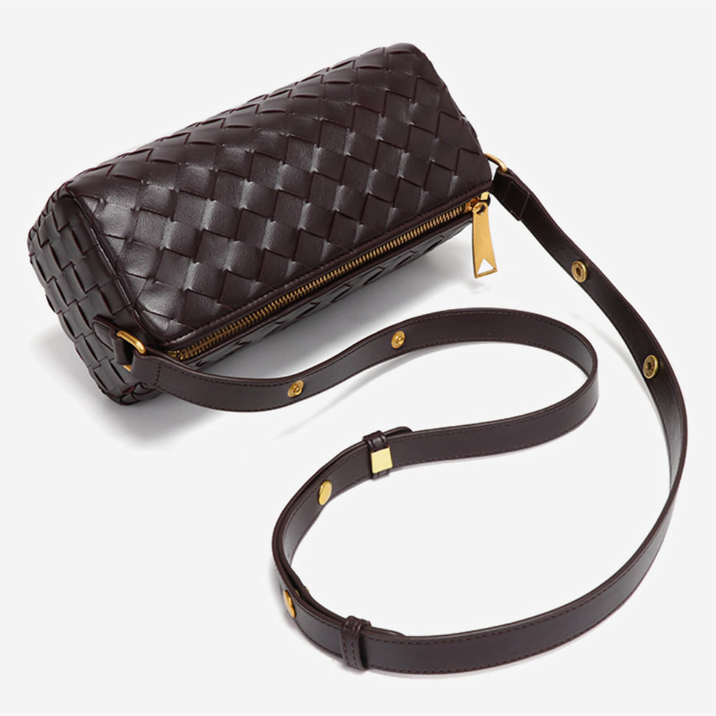 adjustable strap shoulder bag