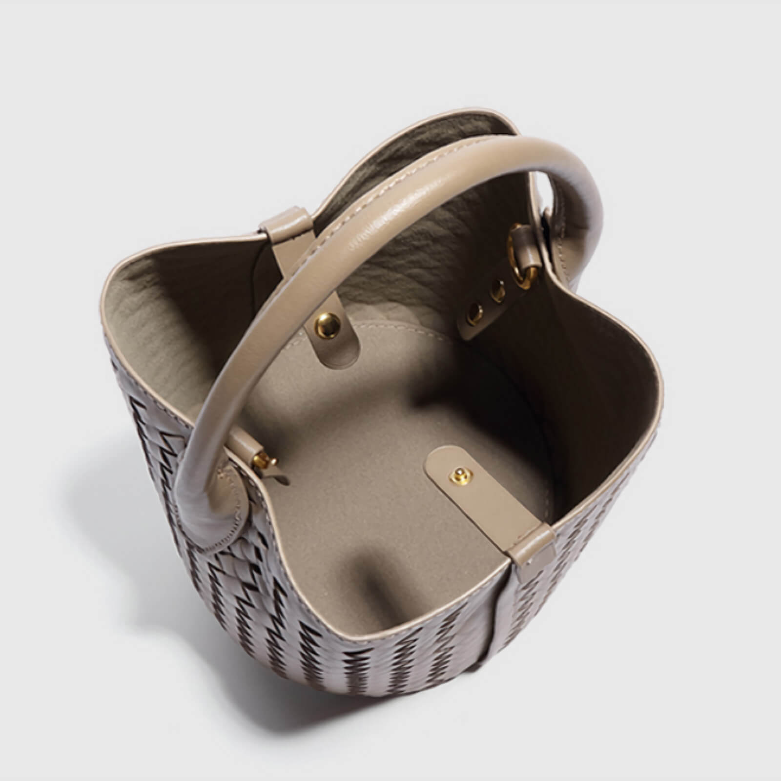 designer style bucket bag