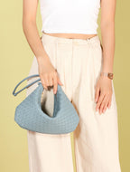 trendy shoulder bag 2026